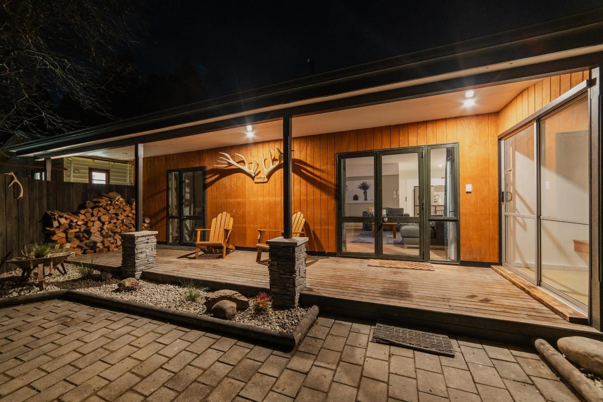 Galaxy 3Br Modern Home With Fireplace Outdoor Spa بحيرة تيكابو المظهر الخارجي الصورة