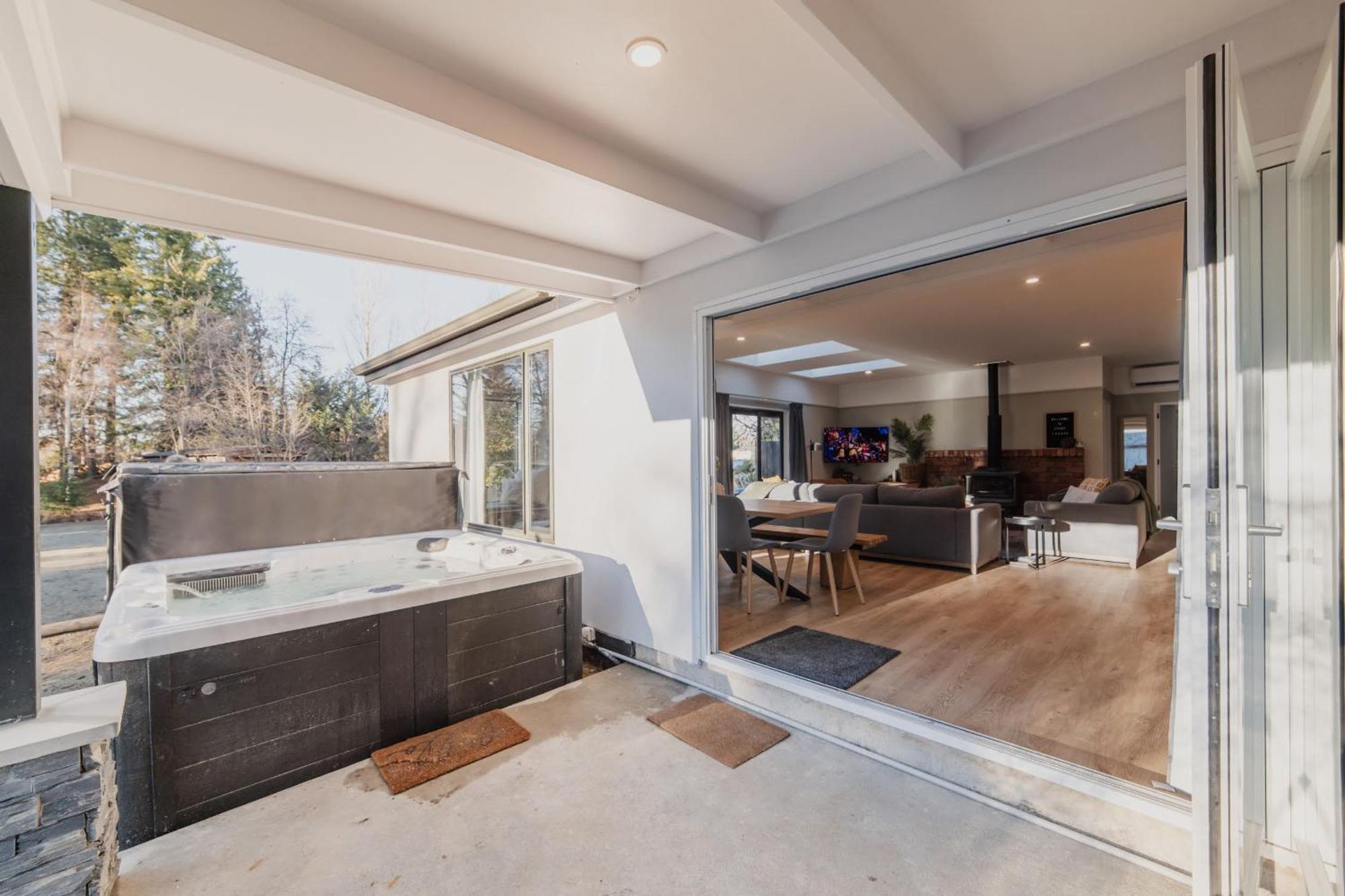 Galaxy 3Br Modern Home With Fireplace Outdoor Spa بحيرة تيكابو المظهر الخارجي الصورة